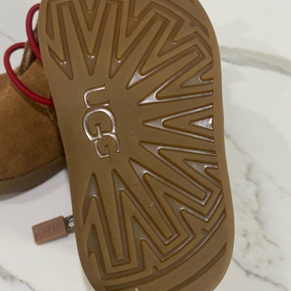 UGG Kristan chukka boots toddler size 2/3 - Picture 5 of 7